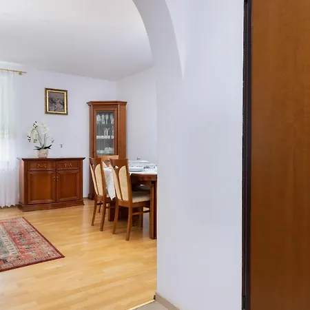 Bosmanska By Renters